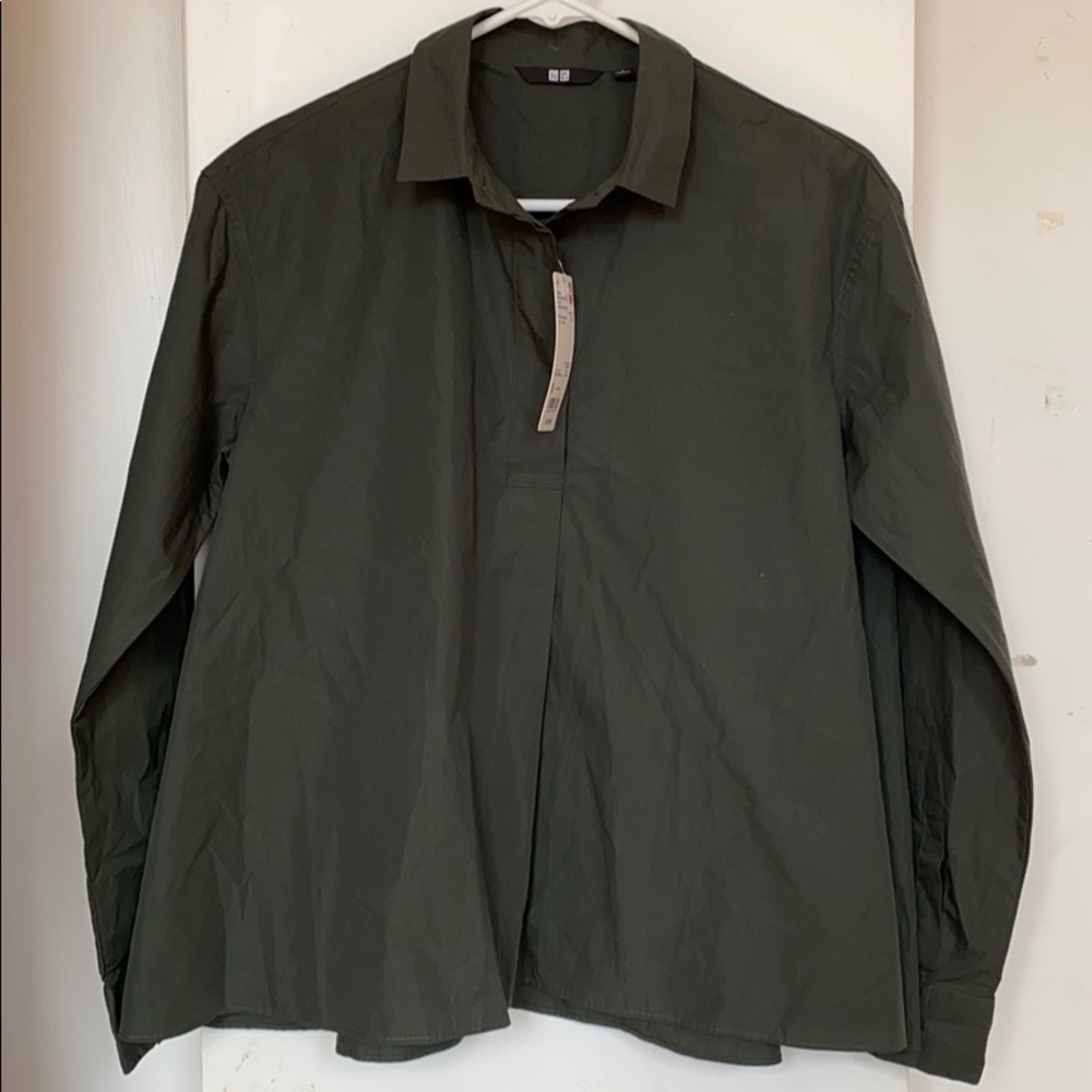 Uniqlo Oversized Green Half Button-up A-line shirt